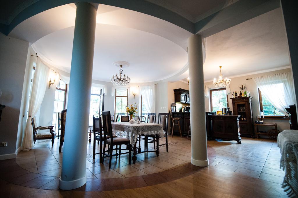 Dwor Osmolice Bed & Breakfast Bialki Dolne Dış mekan fotoğraf