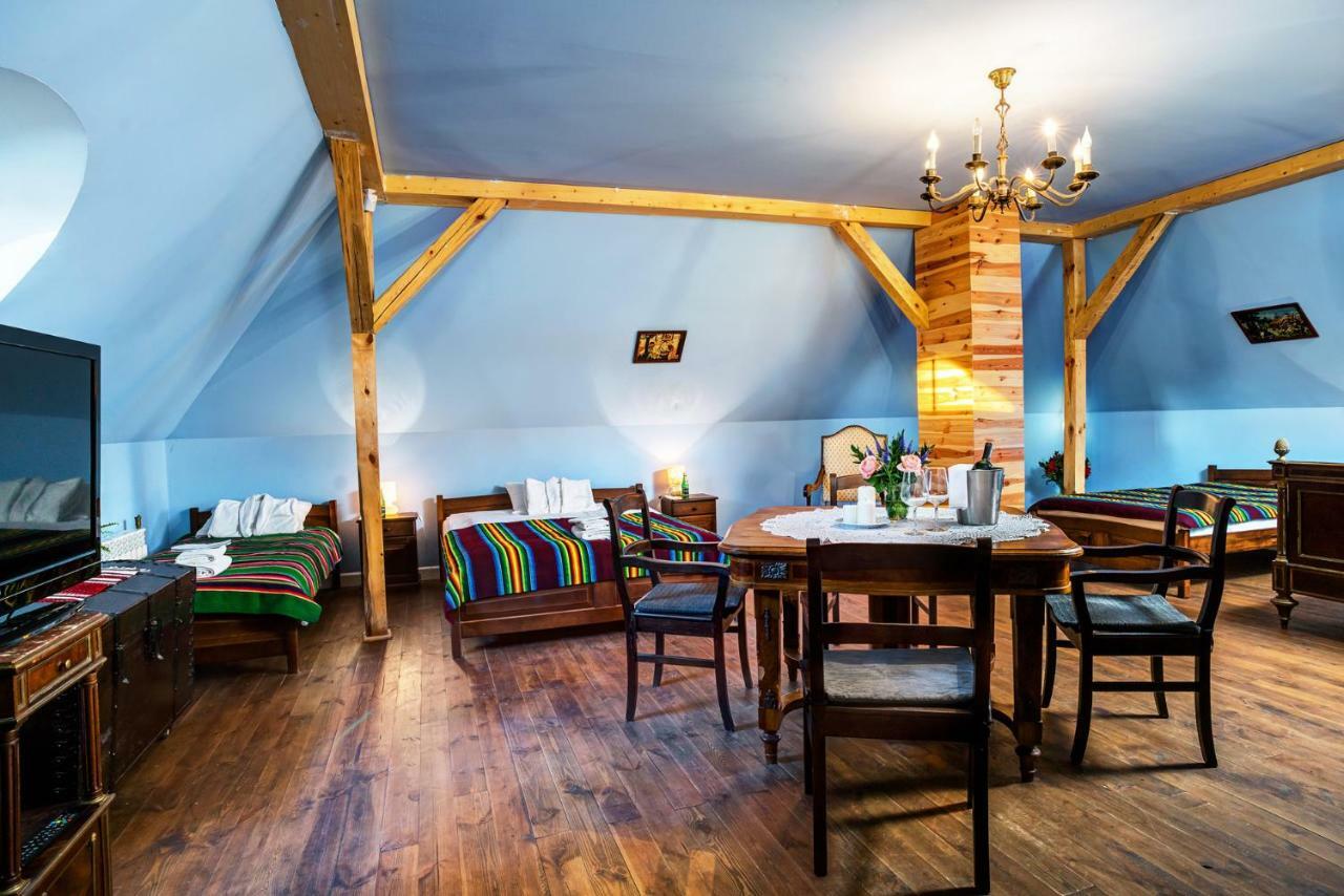 Dwor Osmolice Bed & Breakfast Bialki Dolne Dış mekan fotoğraf