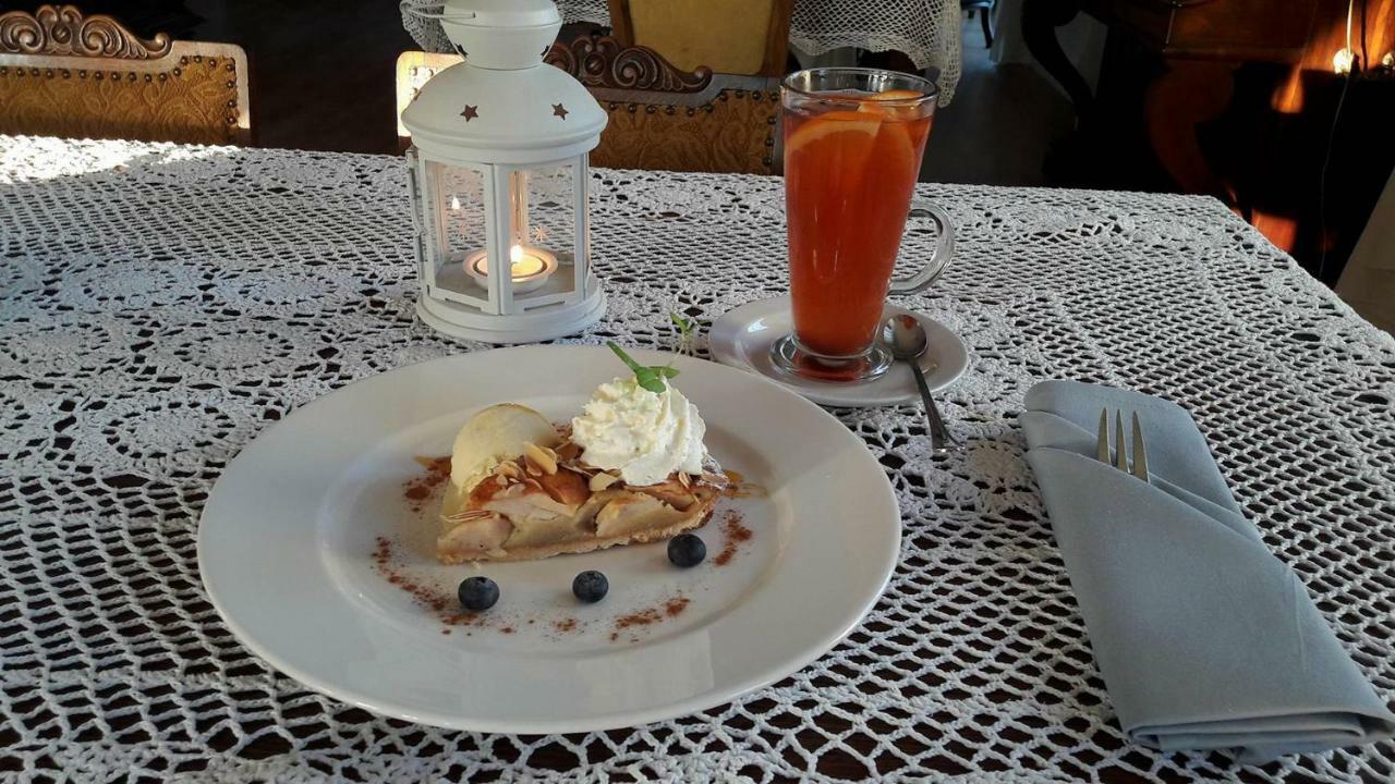 Dwor Osmolice Bed & Breakfast Bialki Dolne Dış mekan fotoğraf
